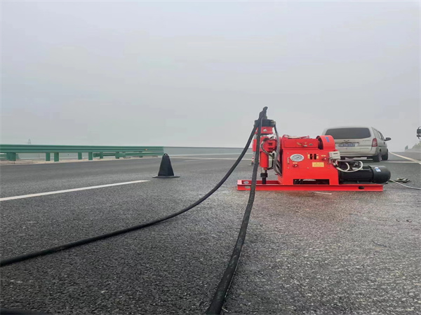 龙湖镇马路路基路面开裂下沉注浆加固灌浆